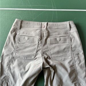 Kuhl light sage active hiking shorts size 2. Like new